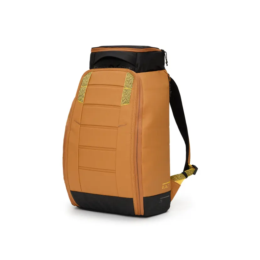 DB Hugger Backpack 25L Acorn Brown