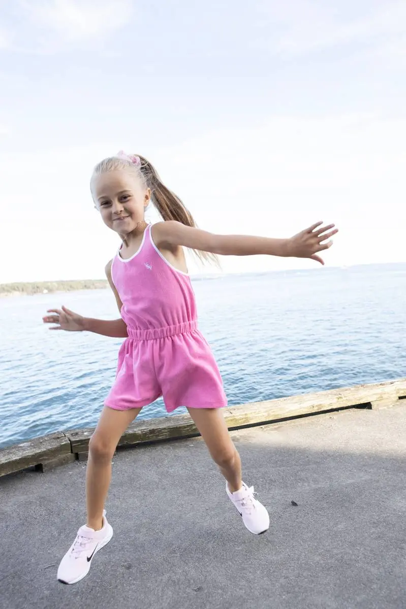 Vilje & Ve Vilje & Ve Viola Towlling Jumpsuit Rose (110 / 5 år)