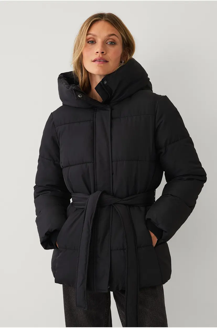 Ellos Collection Polstret jakke med belte - Svart