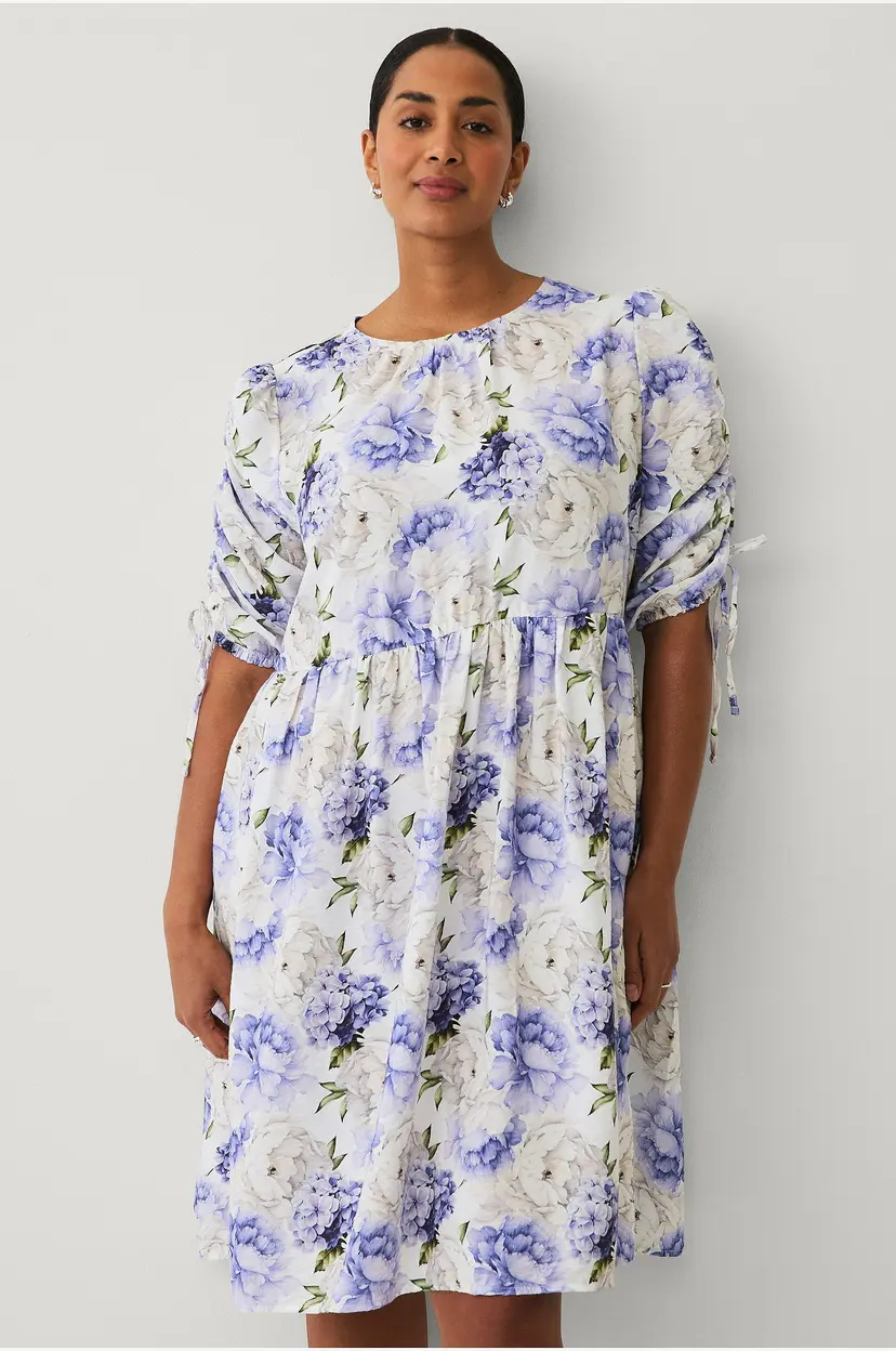 Ellos Plus collection Kjole med puffermer - Lilla