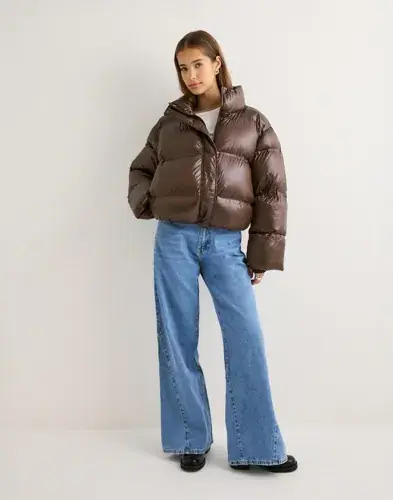 Neo Noir Neo Noir - Brun - Rhea Shiny Puffer Jacket