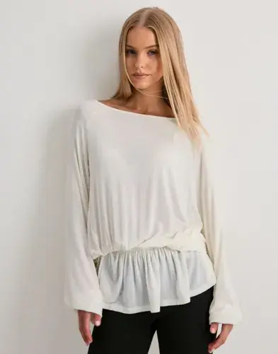Nelly Nelly - Hvit - Soft Wool Blend Frill Top