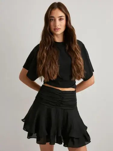 Neo Noir Neo Noir - Svart - Janie Frill Skirt