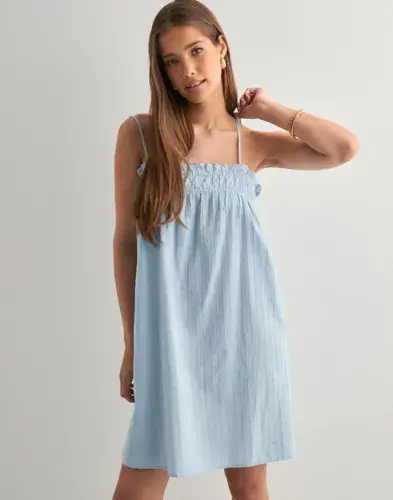 Pieces Pieces - Blå - Pcmuna Slip Short Dress Mm Wvn