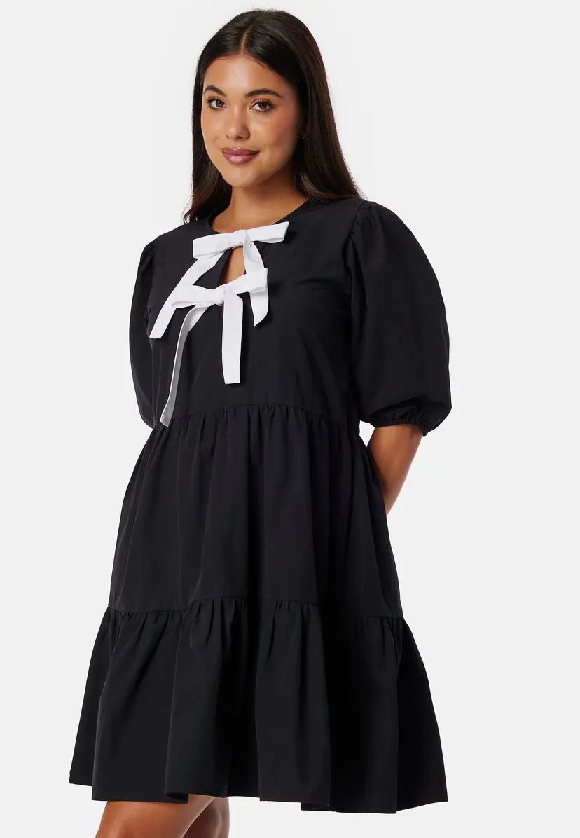 Bubbleroom Contrast Bow Dress