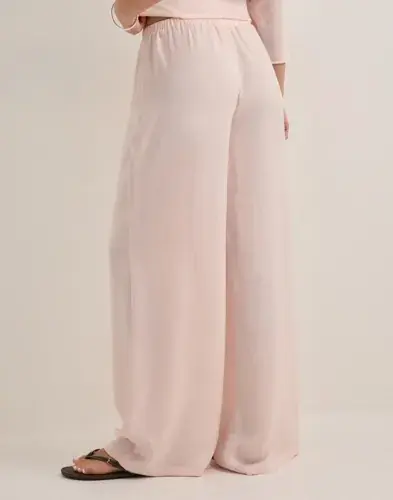 Nelly Nelly - Rosa - Flowy Satin Pants