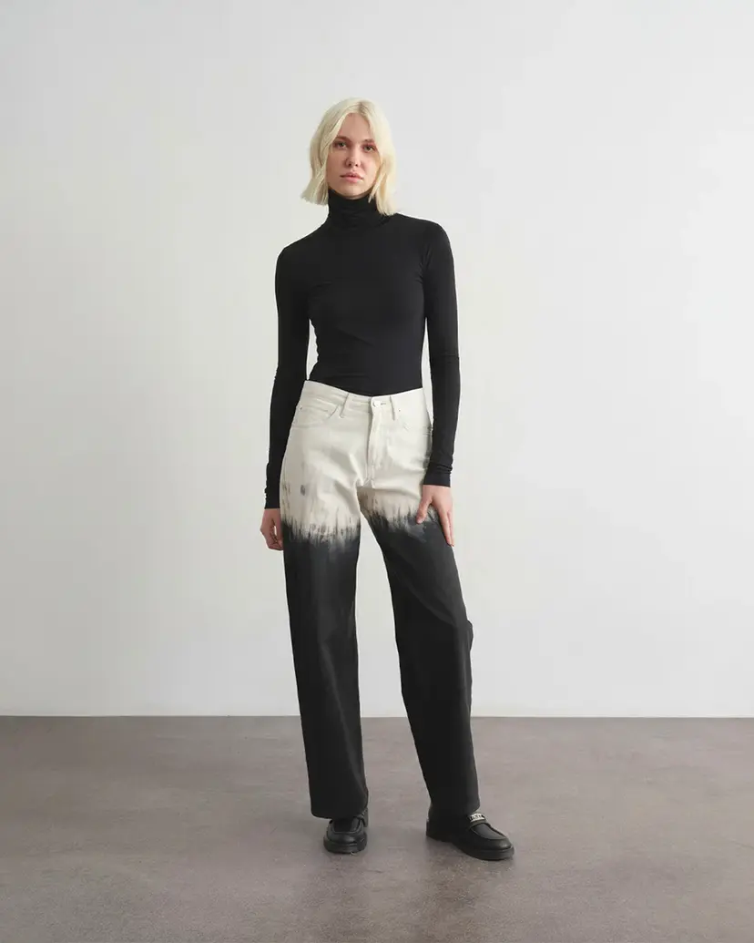Jijil Jijil JPI25TS170 Black Turtleneck sweater