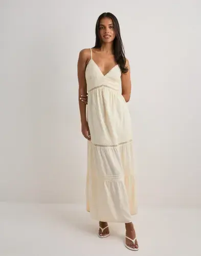 Nelly Nelly - Gul - Maxi Lace Insert Dress