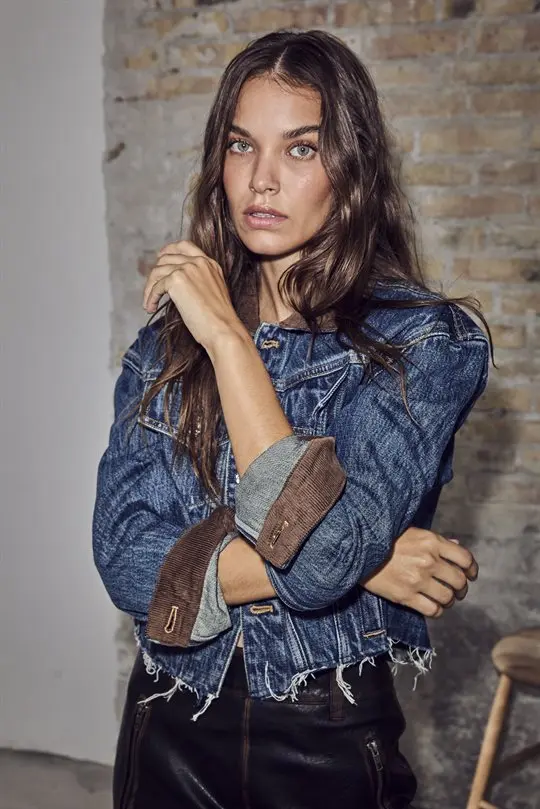 Haute L ' Amité Haute L' Amitié - Denize Crop Denim Jacket - Denim Blue